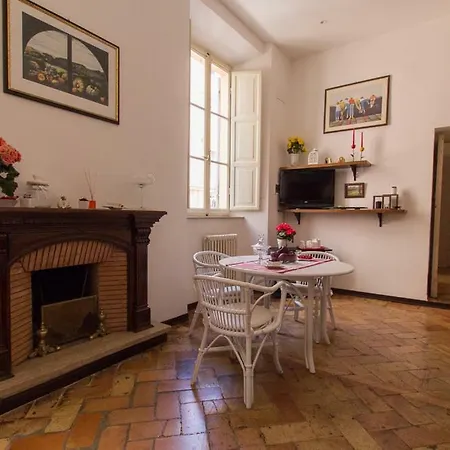Silvia Apartamento Macerata