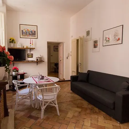 Silvia Apartamento Macerata